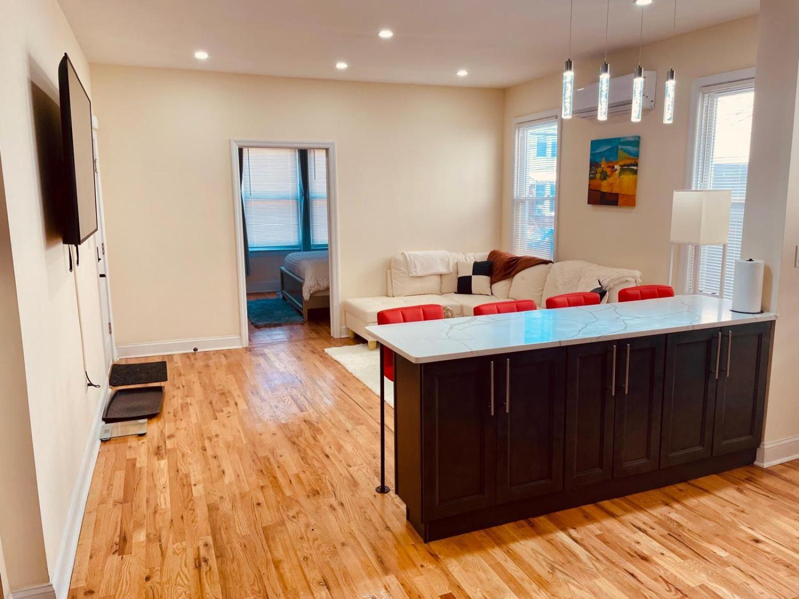 Ooohlala! 2 Beds And 2 Full Baths W/Free Parking Leilighet Newark Eksteriør bilde