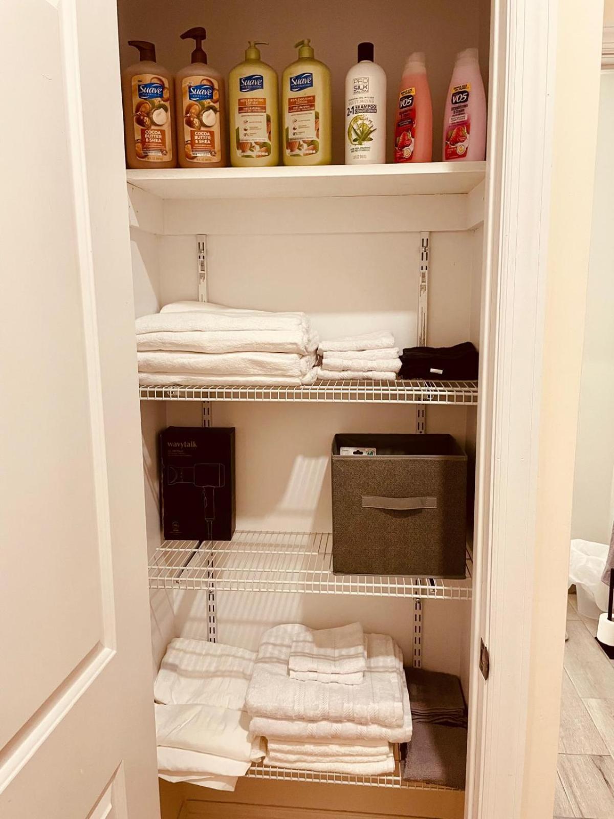 Ooohlala! 2 Beds And 2 Full Baths W/Free Parking Leilighet Newark Eksteriør bilde