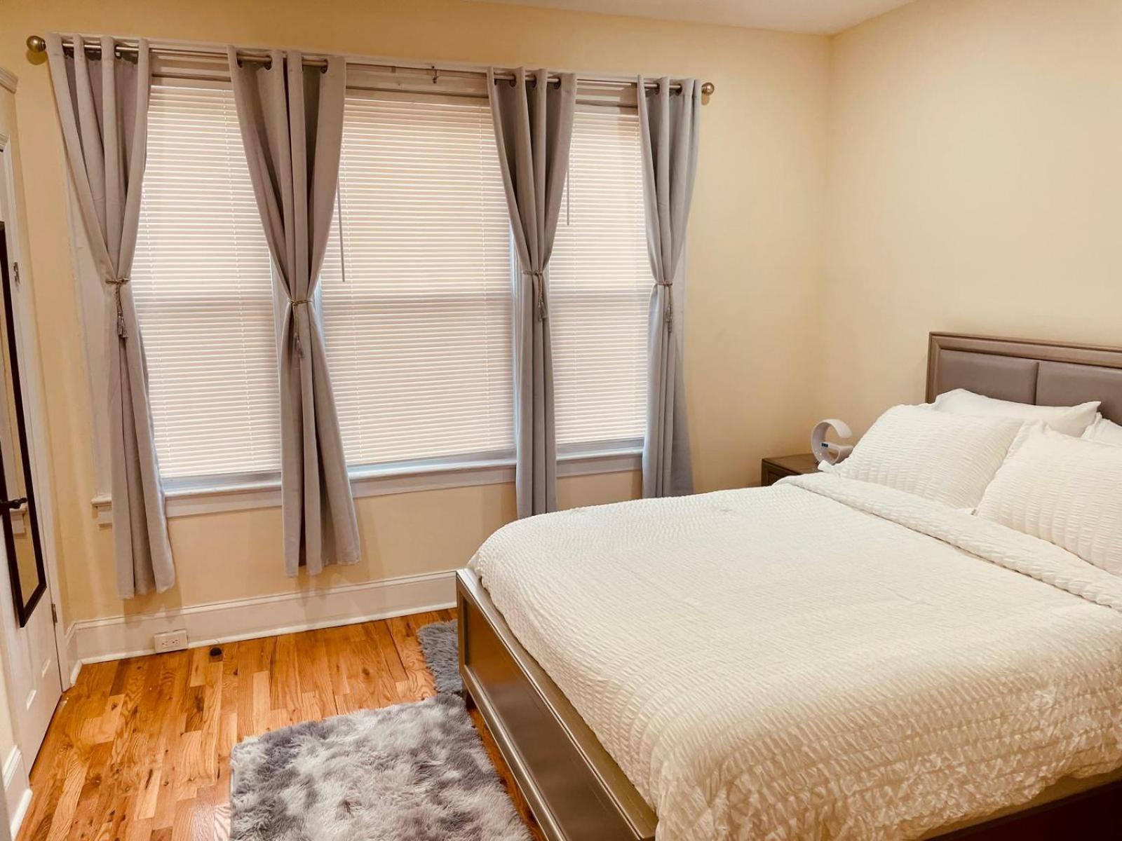 Ooohlala! 2 Beds And 2 Full Baths W/Free Parking Leilighet Newark Eksteriør bilde