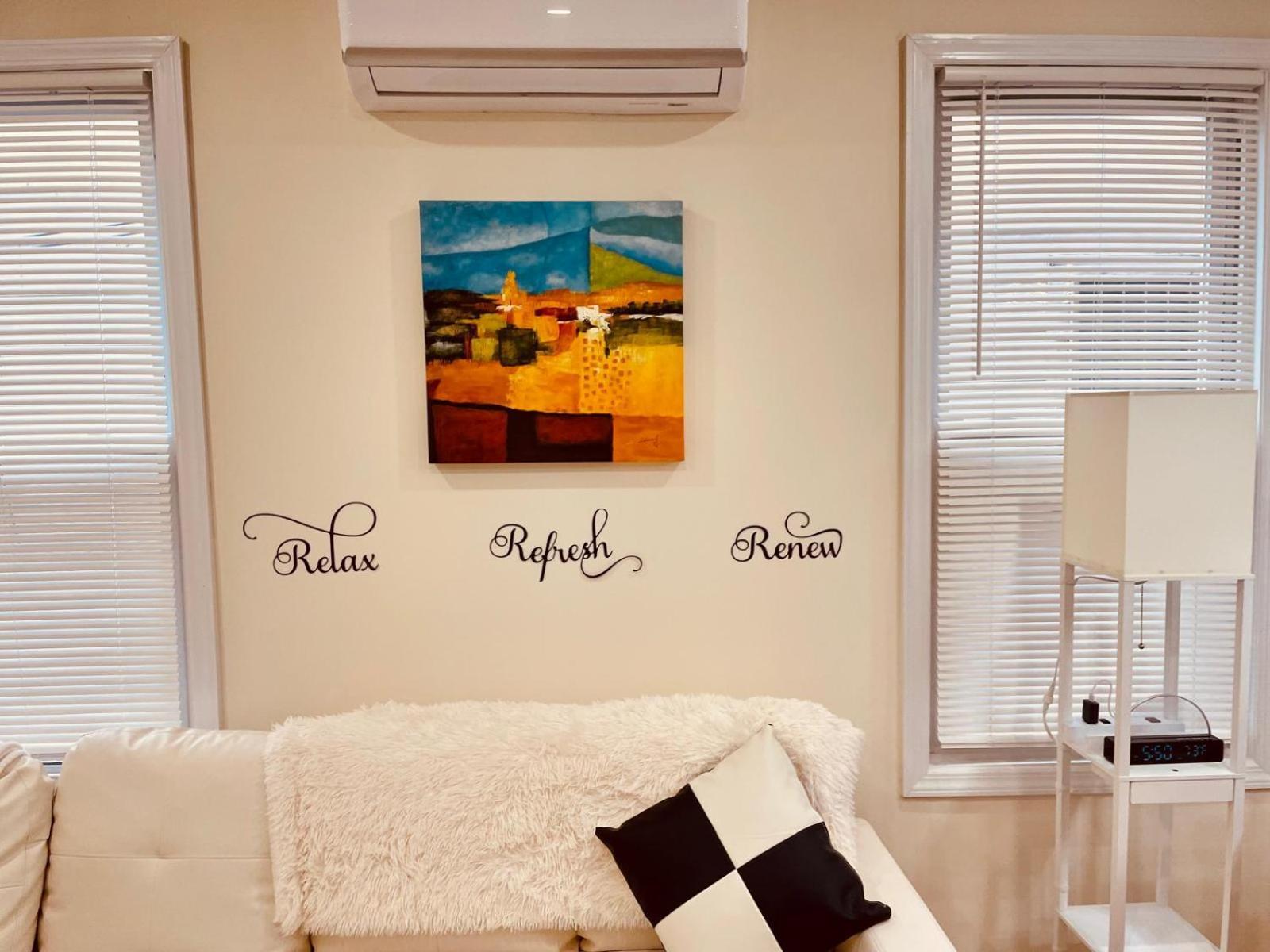 Ooohlala! 2 Beds And 2 Full Baths W/Free Parking Leilighet Newark Eksteriør bilde